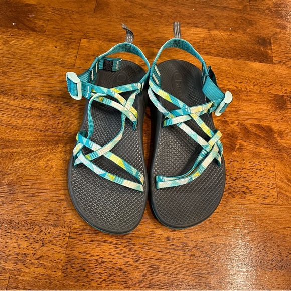 Chaco kids teal lime green white gray sandals size 6 - Picture 5 of 9